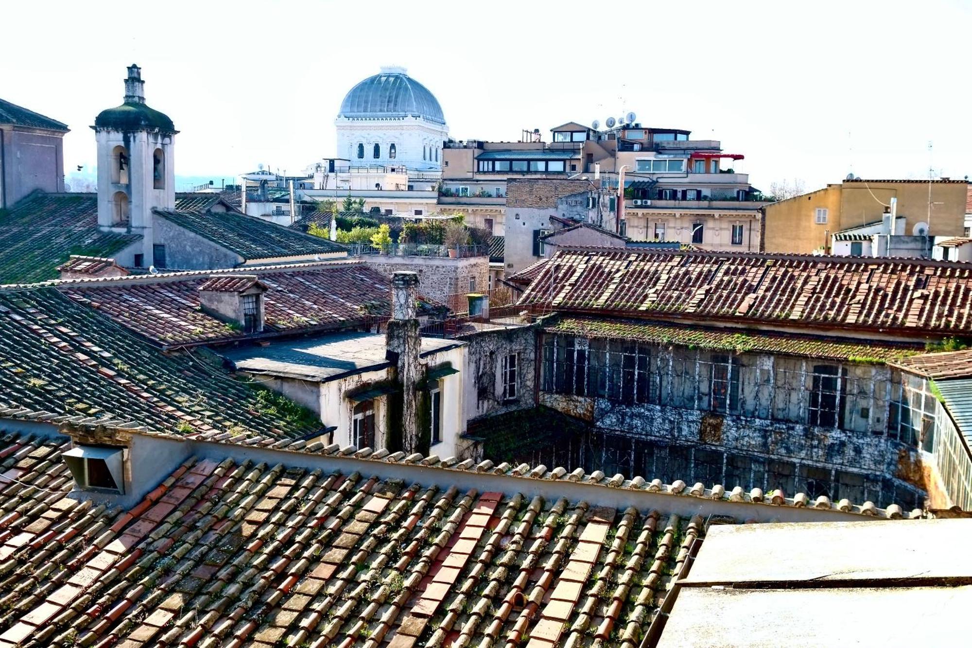The Nest * Roma