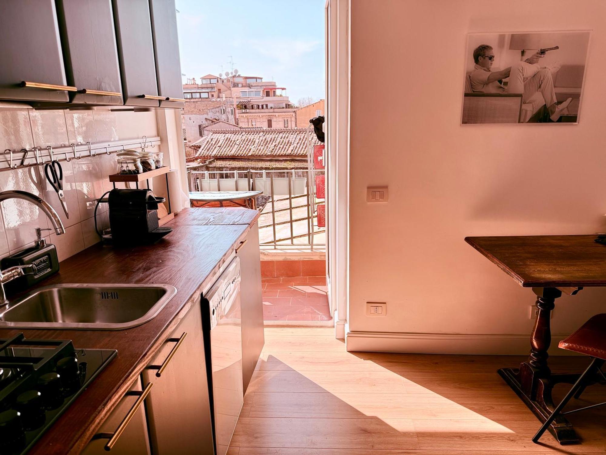 The Nest * Roma